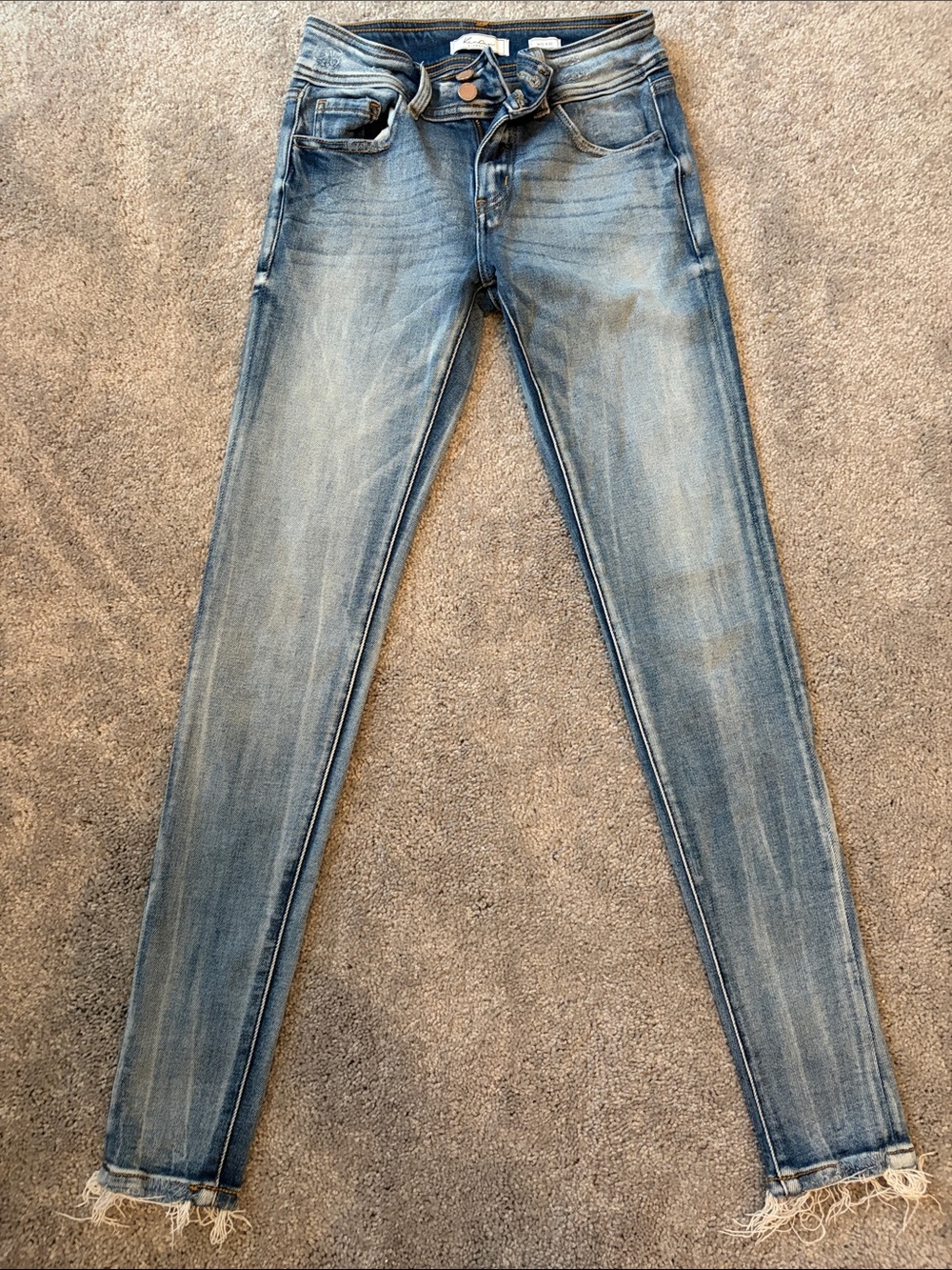 Kancan size 25 Women's Light Blue Mid rise Skinny ankle Jeans